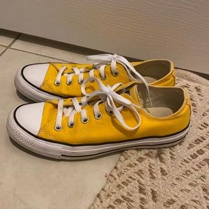 Yellow converse women’s size 9